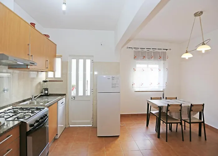B99 - Apartment Muralhas In Lagos