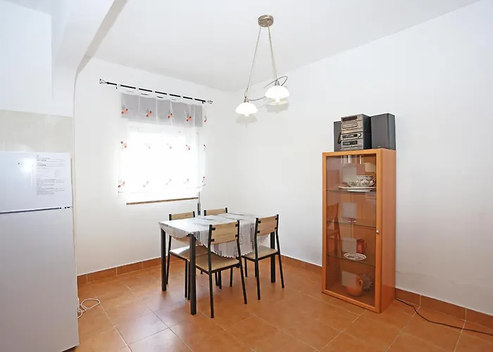 B99 - Apartment Muralhas In Lagos
